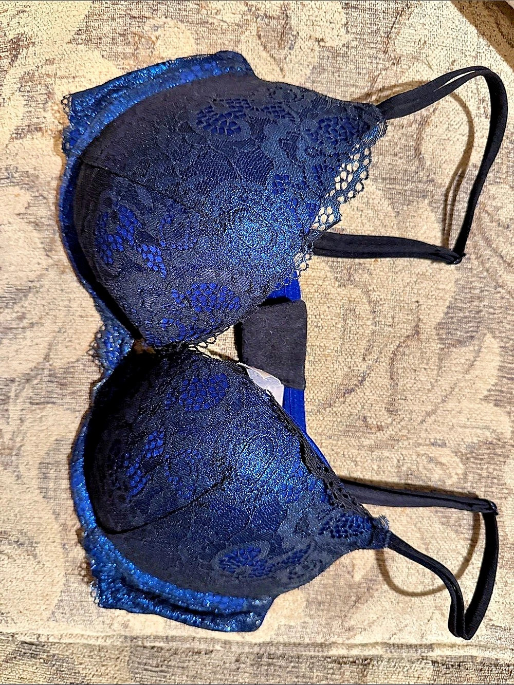 Victoria's Secret Very Sexy Push-Up Bra Floral Lace Blue & Black 36C